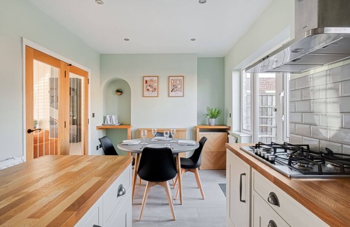 Bedford Casa | Stylishly decorated 3-bed house