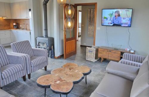 Bohon Casa | Stylishly furnished villa with stunning views over the Ardennes