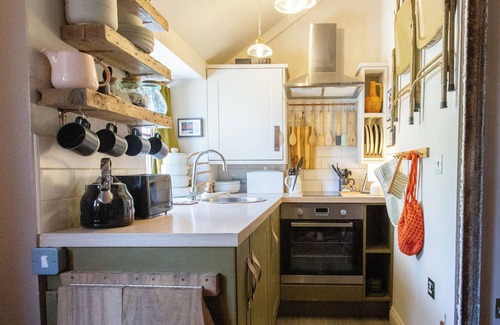 The Lizard Cabaña | Stylishly renovated studio cottage in The Lizard by Porthleven & Lizard Holidays