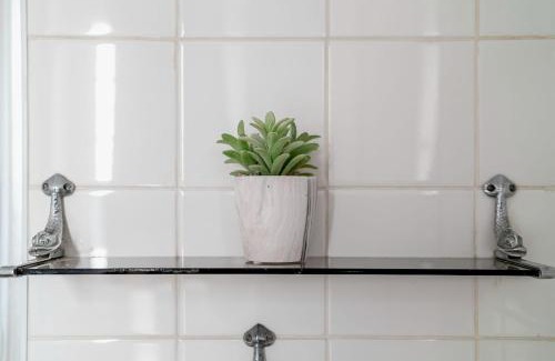 Wanstead Apartamento | Stylist and Cosy 1 bed Apartment LongStay Parking Sleeps 3 WiFi