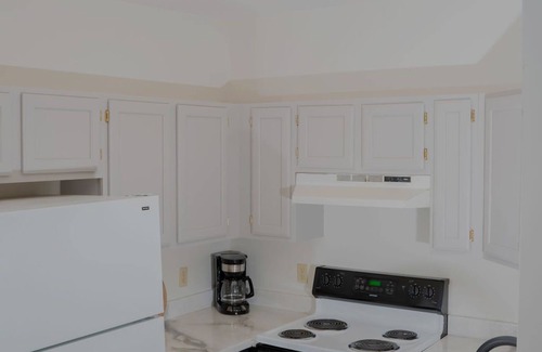 Poughkeepsie Casa | Stylist and spacious centrally located one bedroom apartment