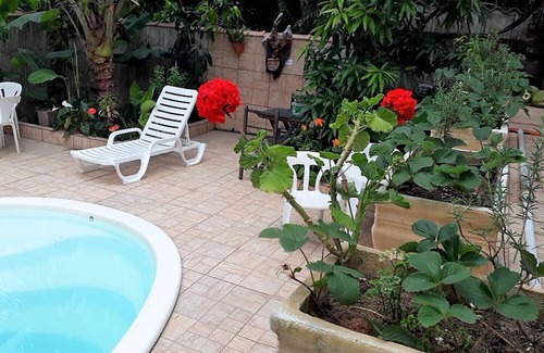 Bairro da Enseada Cama Y Desayuno | Suíte 6 com piscina e wi-fi em Caraguatatuba