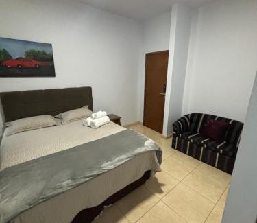 Goiania Apartamento | Suíte confortável e espaçosa