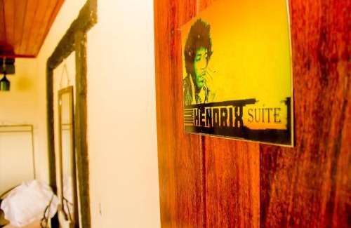 Catas Altas Apartamento | Suíte Jimi Hendrix