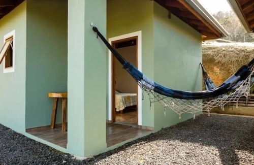 Monteiro Lobato Chalet De Esquí | Suíte Para Pernoite em Meio a Zona Rural de Monteiro Lobato - Desconecte-se