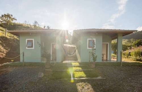 Monteiro Lobato Chalet De Esquí | Suíte Para Pernoite em Meio a Zona Rural de Monteiro Lobato - Desconecte-se