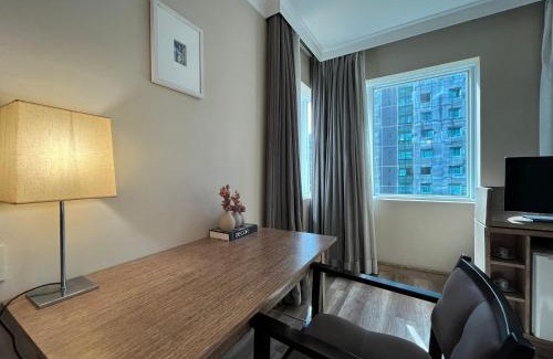 Brooklin Novo Hotel | Suíte Radisson Berrini São Paulo | Delfhy