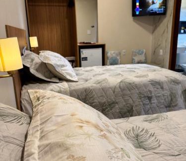 Colinas do Sul Cabina | Suíte Sabiá