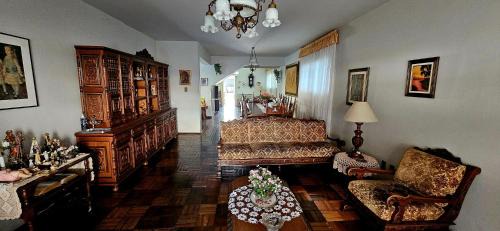 Socorro Casa | Suítes em rua principal de Socorro-SP