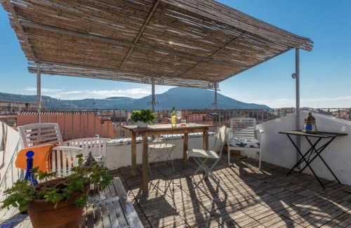 Bosa Historic Centre Apartamento | Su Dandaru, the castle view house