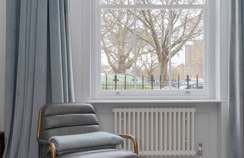 Victoria Casa | Sublime 4BD House w/Park Views - London Fields!