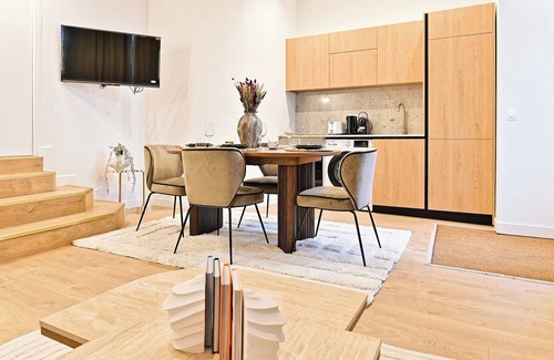 Quartier de Rochechouart Apartamento | Sublime Air-conditioned Flat Galeries Lafayette