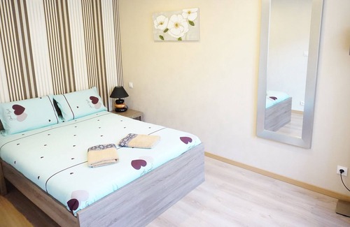 Langres Casa | Sublime apartment close to the Diderot statue, hyper-center