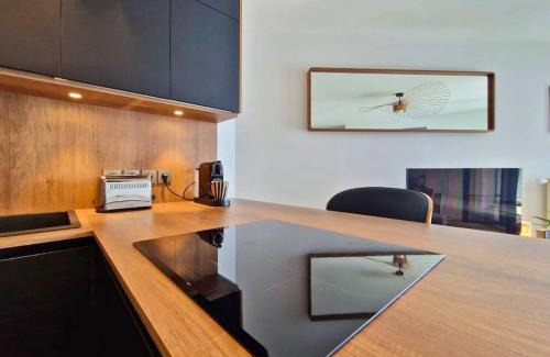 Puteaux Apartamento | Sublime appartement 4 étoiles neuf T3 àPuteaux 61m2 proche La Défense, 10m2 de terrasse avec magnifique vue