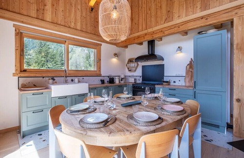 Les Praz-de-Chamonix Chalet De Esquí | Sublime Semi Detached Chalet Facing The Mont Blanc
