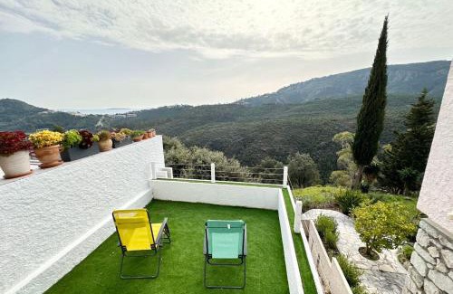 Mandelieu-La-Napoule Apartamento | Sublime studio with large terrace and pool