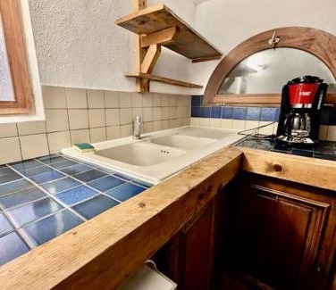 Secteur 2 Apartamento | Sublime T2 - Hyper Centre - Calme & Tout Equipé