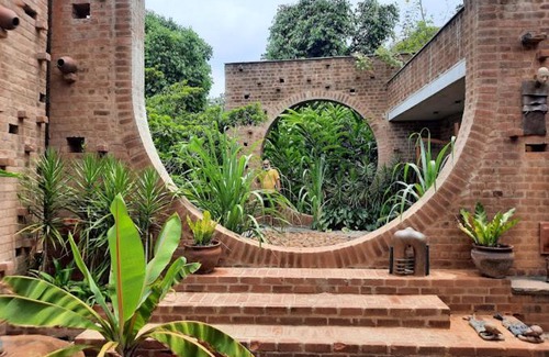 Agara Casa | Subterranean Ruins Resort