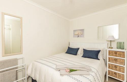 Kenilworth Casa | Suburban bliss with Wifi and plunge pool
