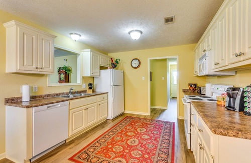 Conway Casa | Suburban Conway Vacation Rental: 2 Mi to UCA!