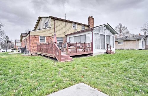 Southfield Casa | Suburban Detroit Home with Porch, Yard and Fire Pit!