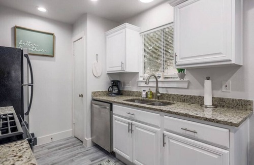 Round Rock Casa | Suburban Round Rock Home Where Cozy meets Comfort