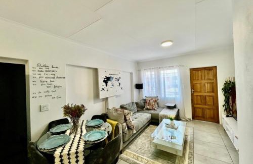 The Reeds Apartamento | Suburban Suites at The Reeds