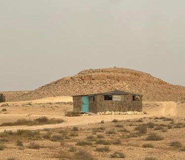 Mitzpe Ramon Cabina | Succah in the Desert