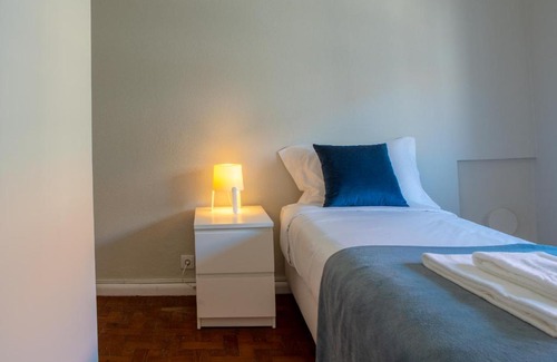 Sao Joao de Deus Casa | Succeed Campo Pequeno Guest House