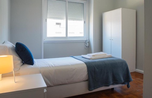 Sao Joao de Deus Casa | Succeed Campo Pequeno Guest House