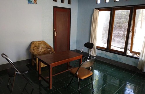 Batu Putih Casa | Sudirman Homestay