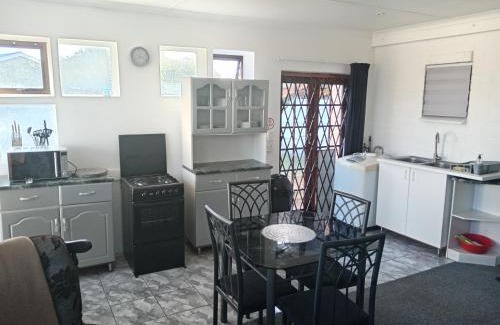 Still Bay Apartamento | Sue's Self Catering Stilbaai