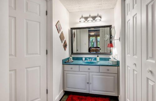 Rambling Ridge Casa | Sues Mountain Charm Fire Pit Mountain Views