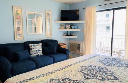 Orange Beach Casa | Sugar Beach 122 by ALBVR - Nice Studio condo with new sofa, AC and 32 inch Smart TV