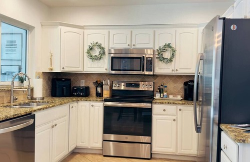 Naples Park Cabaña | Sugar Beach Bungalow with a Pool!