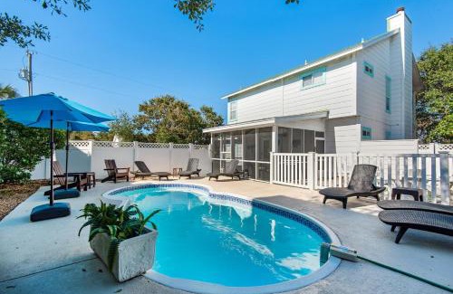 Crystal Beach Casa | Sugar Beach Cottage