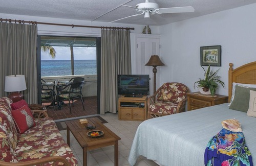 Estate Golden Rock Condominio | Sugar Beach...Says It All..(NO PASSPORT REQ'D)