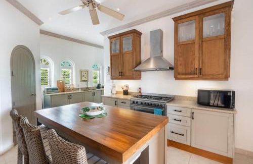 Mount Standfast Villa | Sugar Hill - Fiddlesticks villa