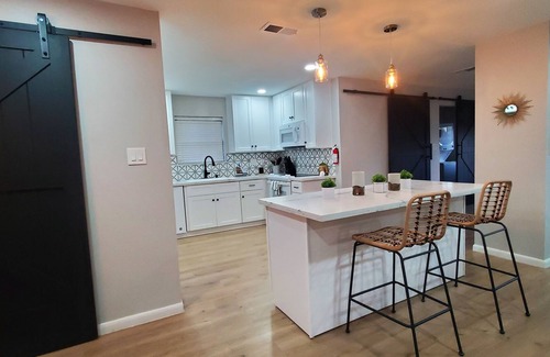 Sugar Land Casa | Sugar Land Getaway with Private Pool