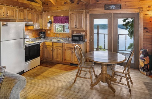Eureka Springs Cabina | Sugar Ridge Resort