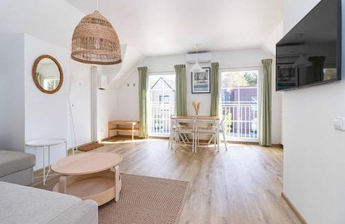 Sventoji Apartamento | SugarDunes APT- 1minToTheBeach, AC & Parking, by Cohost