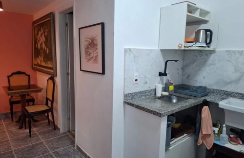Centro Apartamento | SUH Centro 03 metro e rio antigo