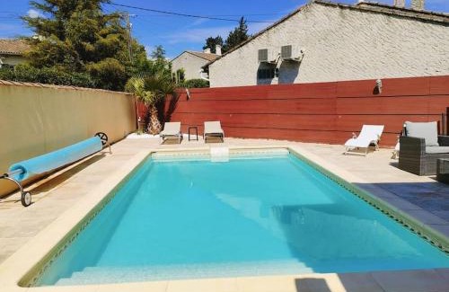Morieres-les-Avignon Apartamento | SUİTE 44m2 avec piscine