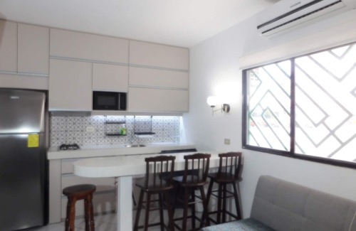 Salinas Apartamento | Suit equipada en Salinas Malecón excelente ubicación 3 cuadras Malecón equipada