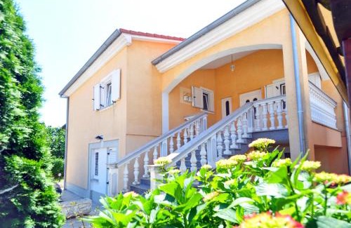 Valdebek Apartamento | Suitable Summer Apartments