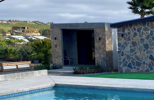 Valle de Guadalupe Cabina | Suite 1 En Finca de Piedra Valle, downtown