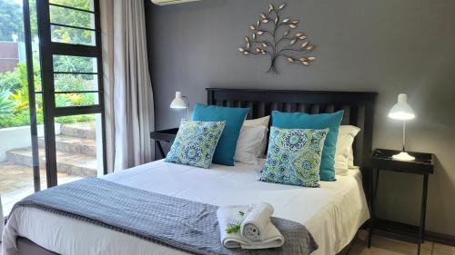 Beacon Bay Apartamento | Suite 10- Deja' Blu Bed and Breakfast- East London