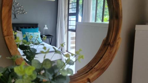 Beacon Bay Apartamento | Suite 10- Deja' Blu Bed and Breakfast- East London