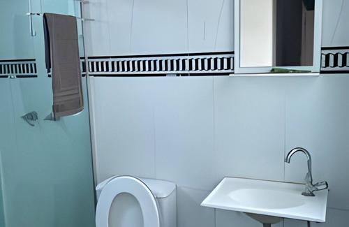 Cachoeirinha Apartamento | Suite 2 · Suíte Confortável 1 Casal+2 Solteiro+1 Auxiliar II