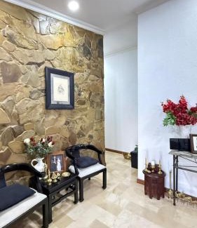 Cooperativa de Empleados del Consejo Provincial Casa | SUITE 2 CAMAS, TV, WIFFI, PARKING, a 3 MINUTOS DEL AEROPUERTO DE GUAYAQUIL, LAS GARZAS SAN MARINO SHOPPING